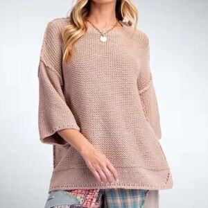 NWT Easel oversized round neckcsweater in the color oatmeal/camel size 2x/3x